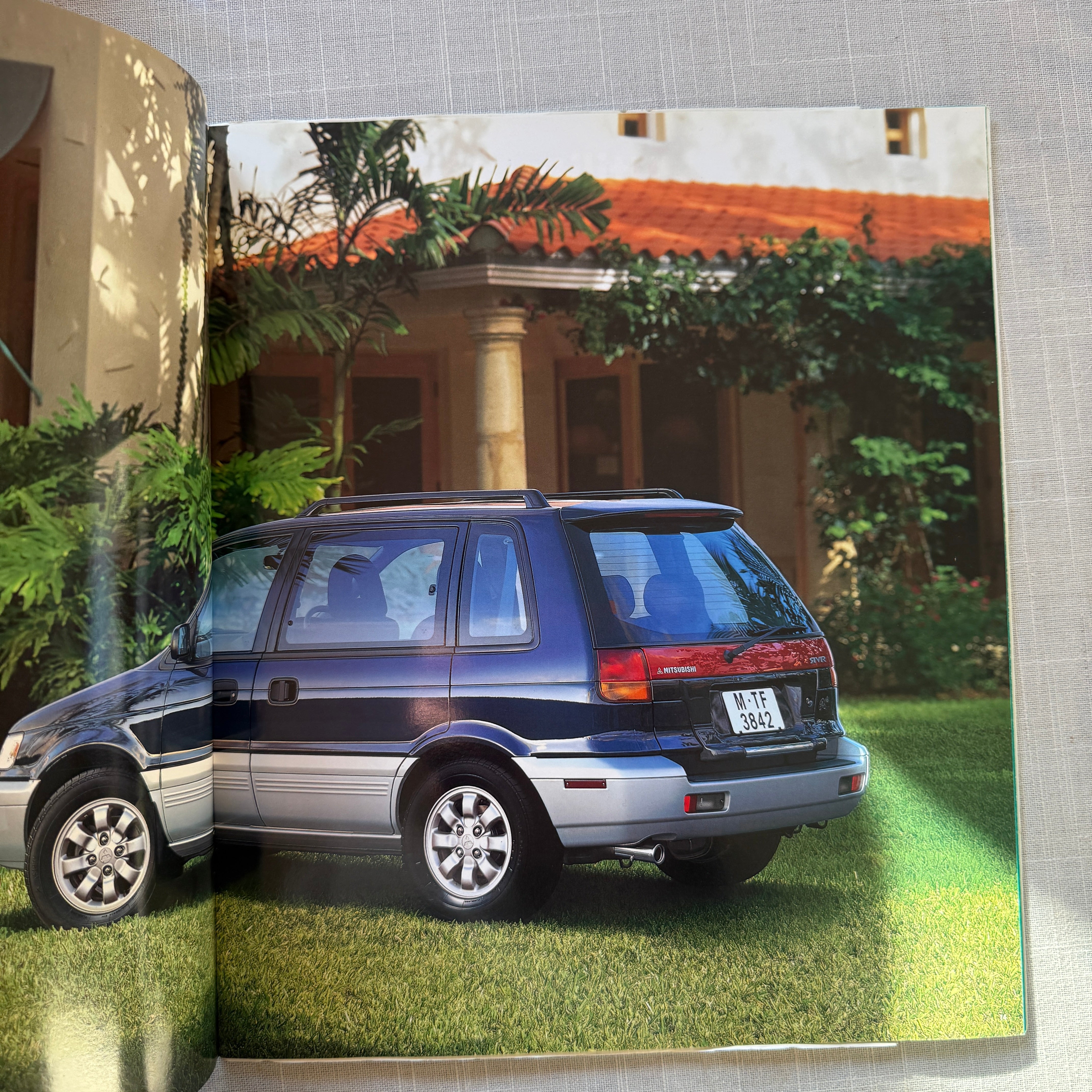 Mitsubishi RVR Catalog